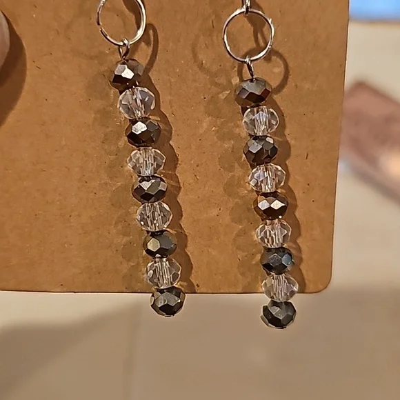 Hand crafted glass bead earrings - Picture 4 of 5